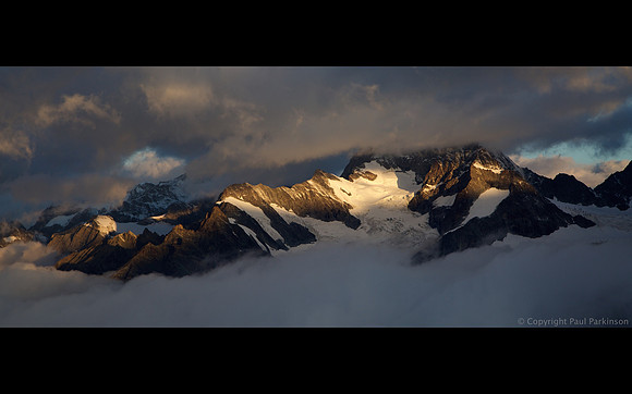 Sunrise on Ober Gabelhorn (4,063m), Wellenkuppe (3,093m) and Zinalrothon (4,221m) from Rothorn (3,103m)