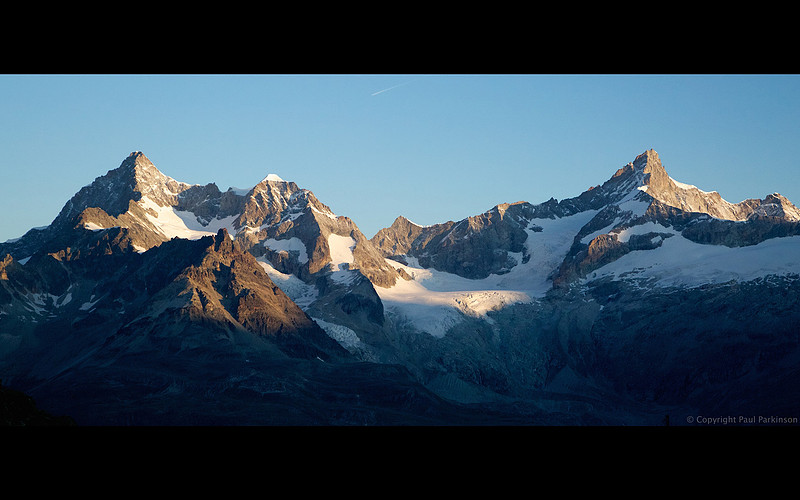 Sunrise on Ober Gabelhorn (4,063m), Wellenkuppe (3,093m) and Zinalrothon (4,221m) from Gornergrat (3089m)